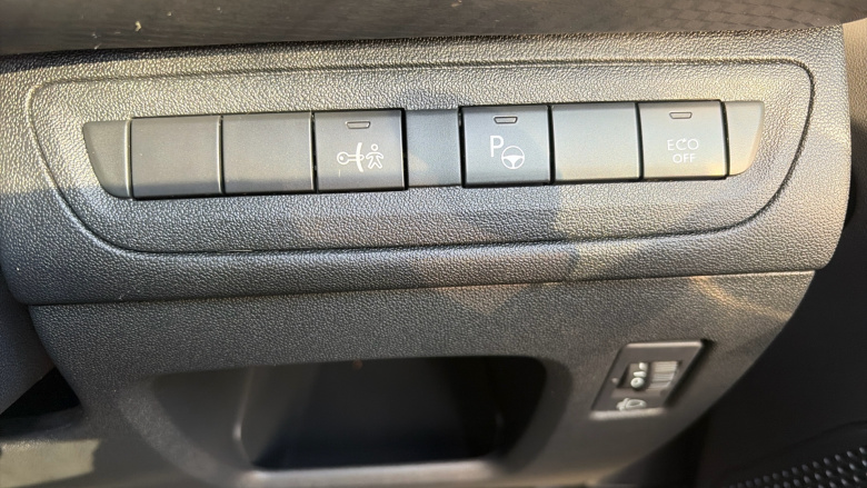 Peugeot 208 1.2 PureTech 82 Tech Edition 5dr [Start Stop] Petrol Hatchback